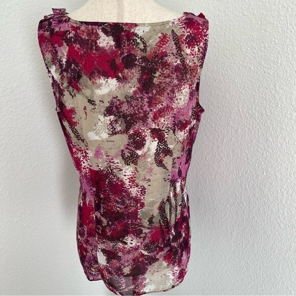 Ann Taylor 3D Floral Ruffle Pink Red Sleeveless Lightweight Romantic Top Size M - Picture 7 of 13